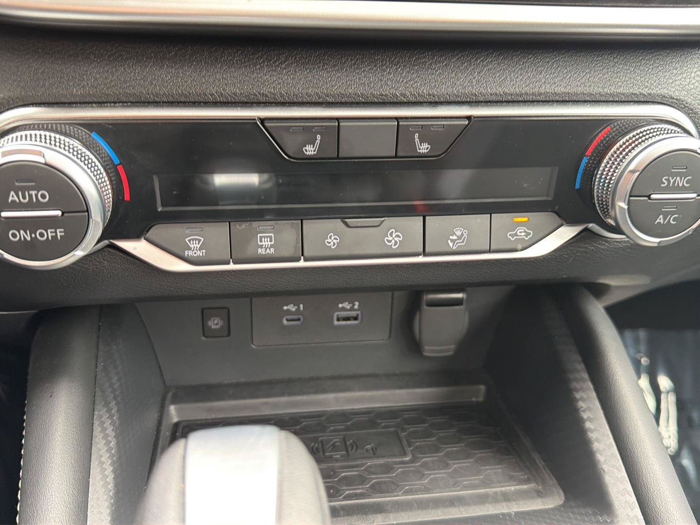 Used 2025 Nissan Altima 2.5 SV w/ SV Premium Package AWD/4WD image 15