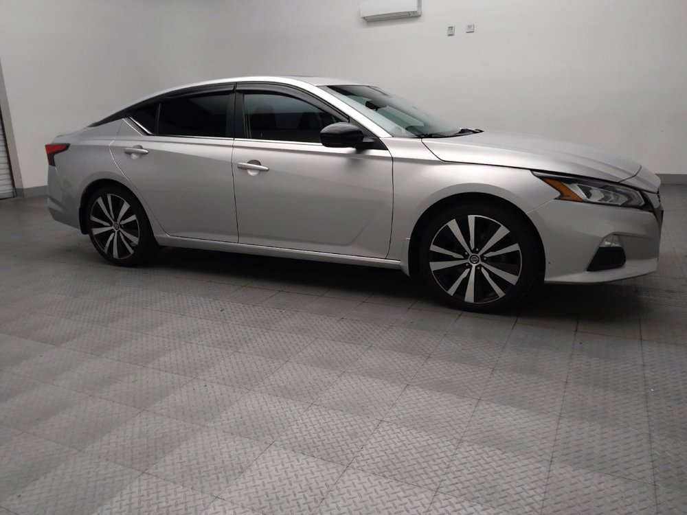 Used 2020 Nissan Altima 2.5 SR w/ Premium Package image 11