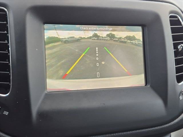 Used 2019 Jeep Compass Latitude FWD image 13