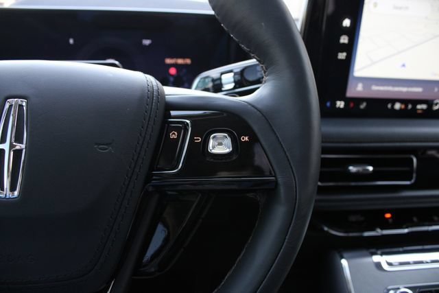 New 2026 Lincoln Aviator AWD image 13