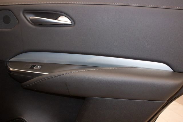 Used 2023 Cadillac XT4 Premium Luxury image 13