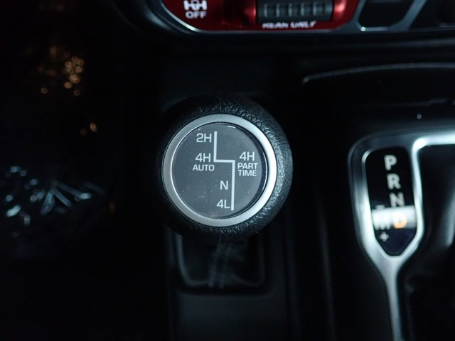 Used 2024 Jeep Wrangler Unlimited AWD/4WD image 22