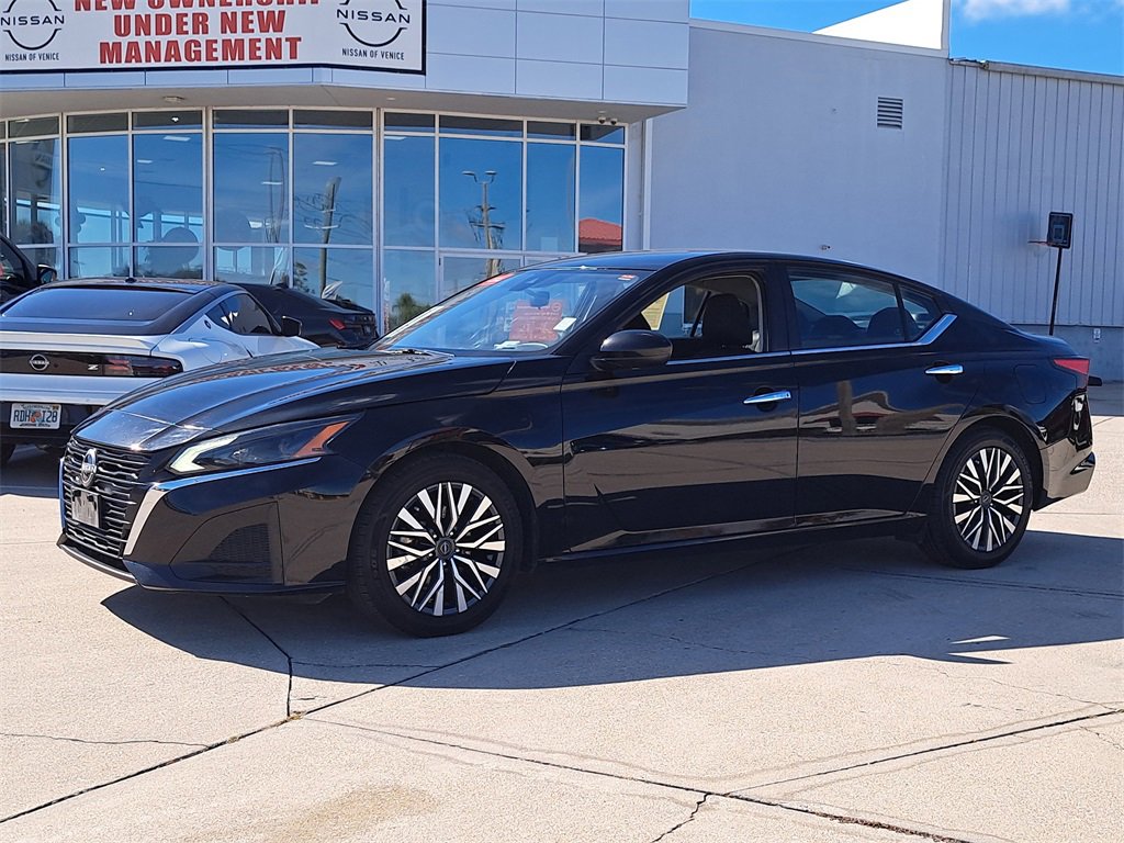 Certified 2023 Nissan Altima 2.5 SV image 9