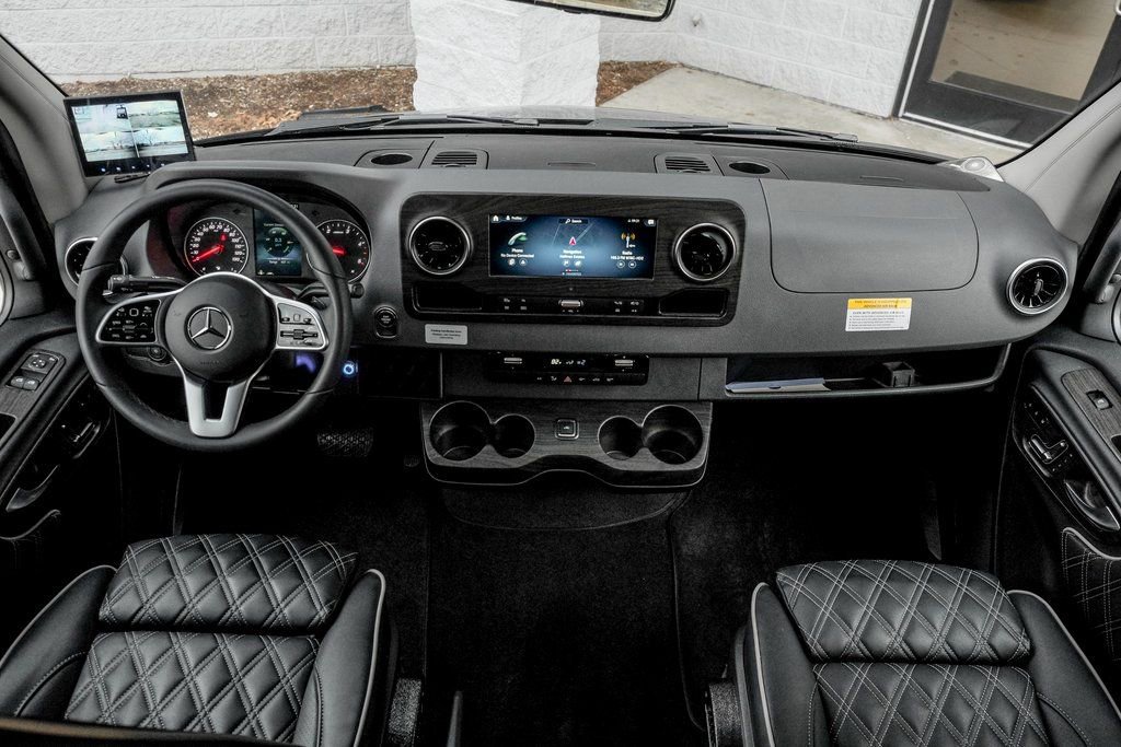 New 2024 Mercedes-Benz Sprinter 3500 image 25