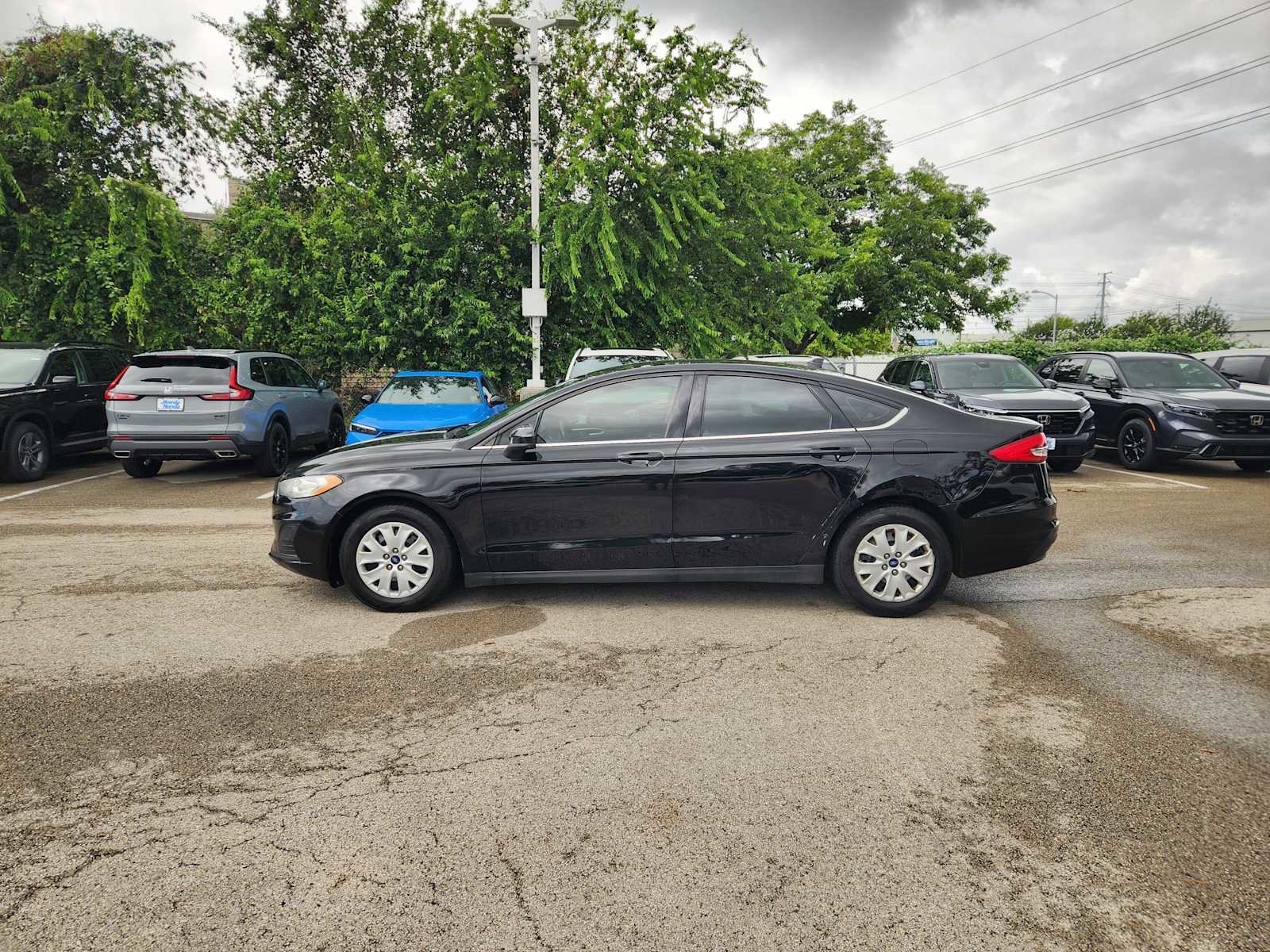 Used 2020 Ford Fusion S FWD image 4