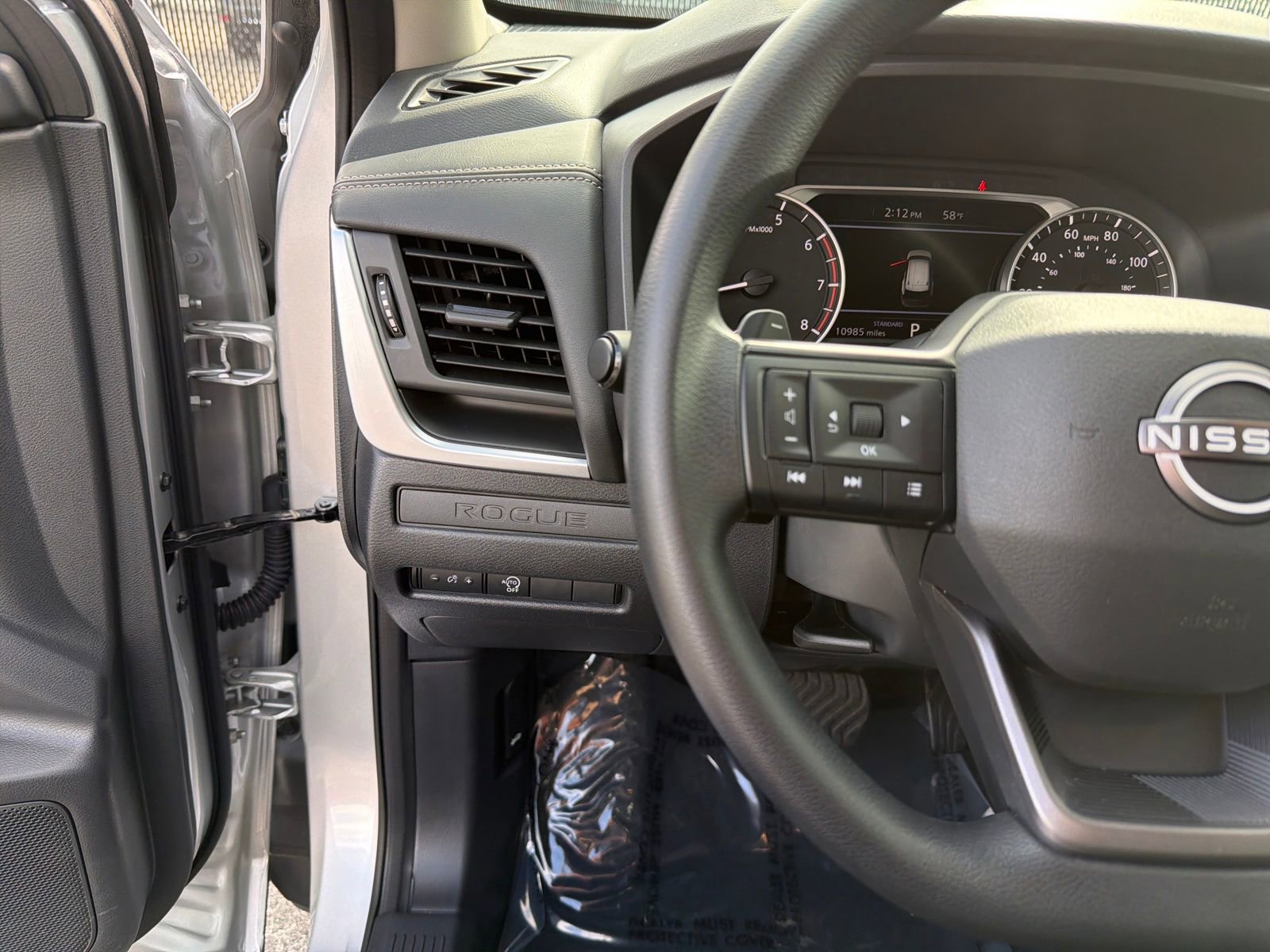 Certified 2025 Nissan Rogue S image 13