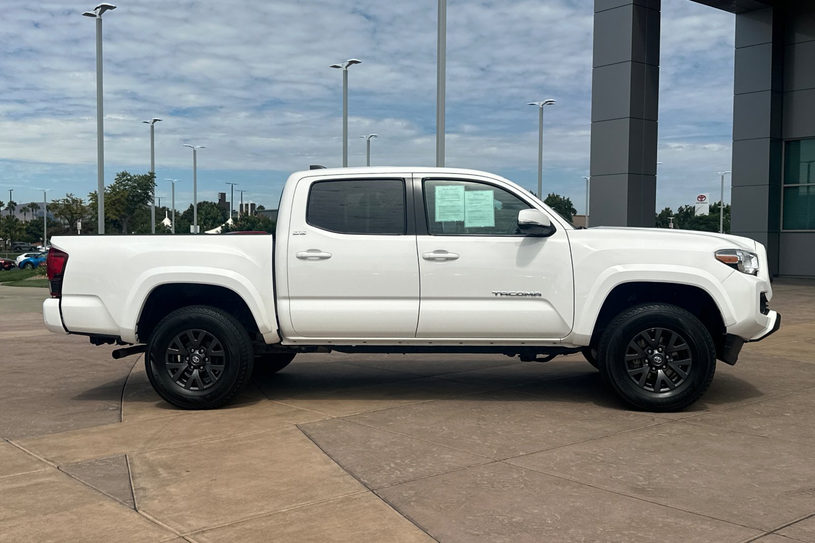 Certified 2023 Toyota Tacoma SR5 w/ Technology Package AWD/4WD image 3