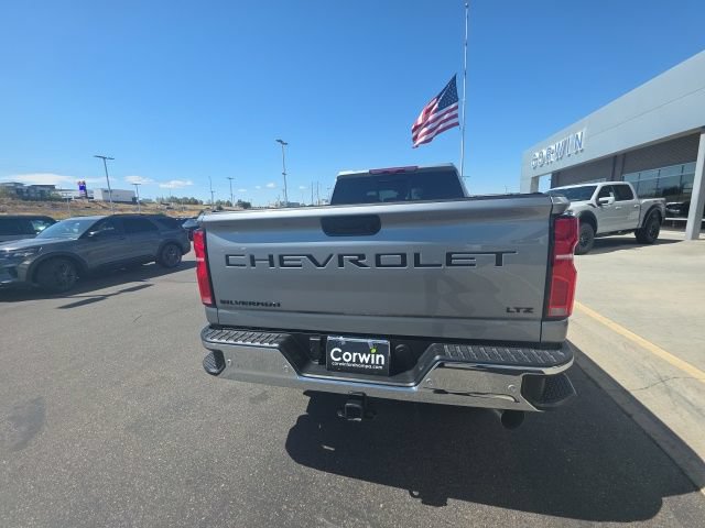 Used 2025 Chevrolet Silverado 3500 LTZ w/ LTZ Plus Package AWD/4WD image 19