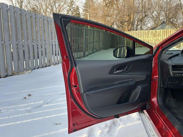 Used 2023 Toyota Prius XLE image 17