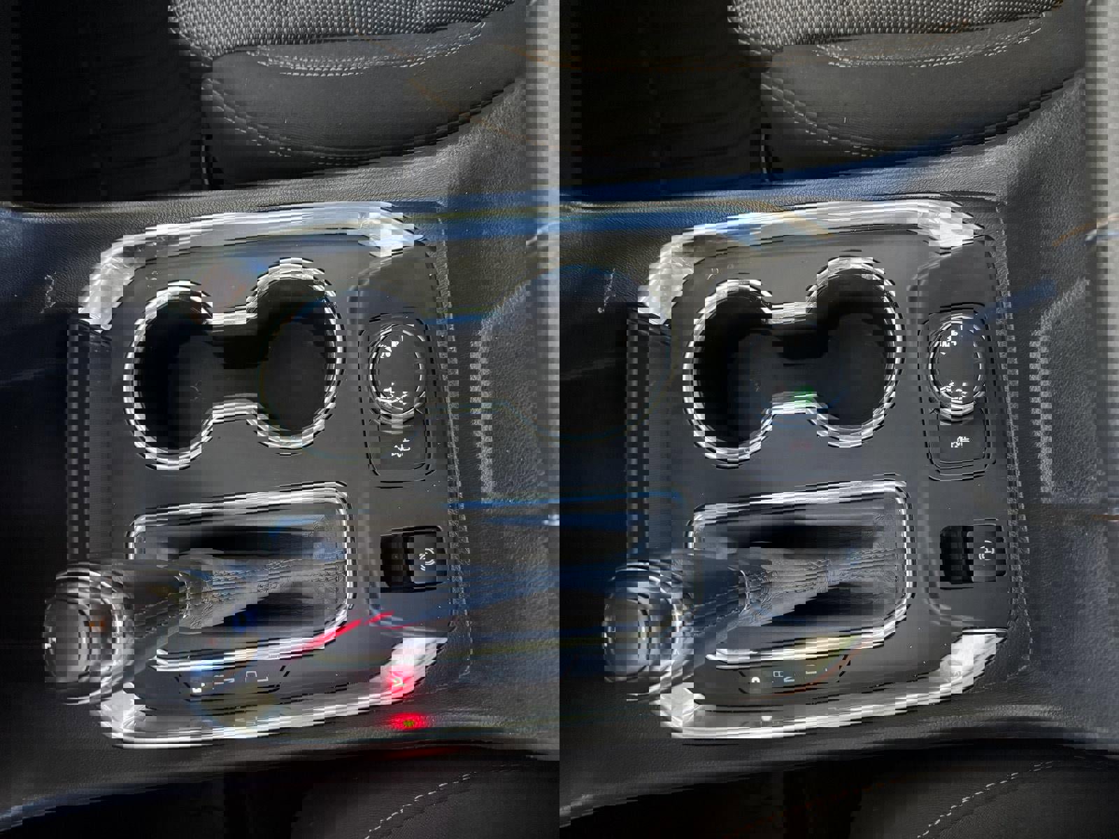 Used 2020 Chevrolet Traverse LT w/ LPO, Cargo Package image 23