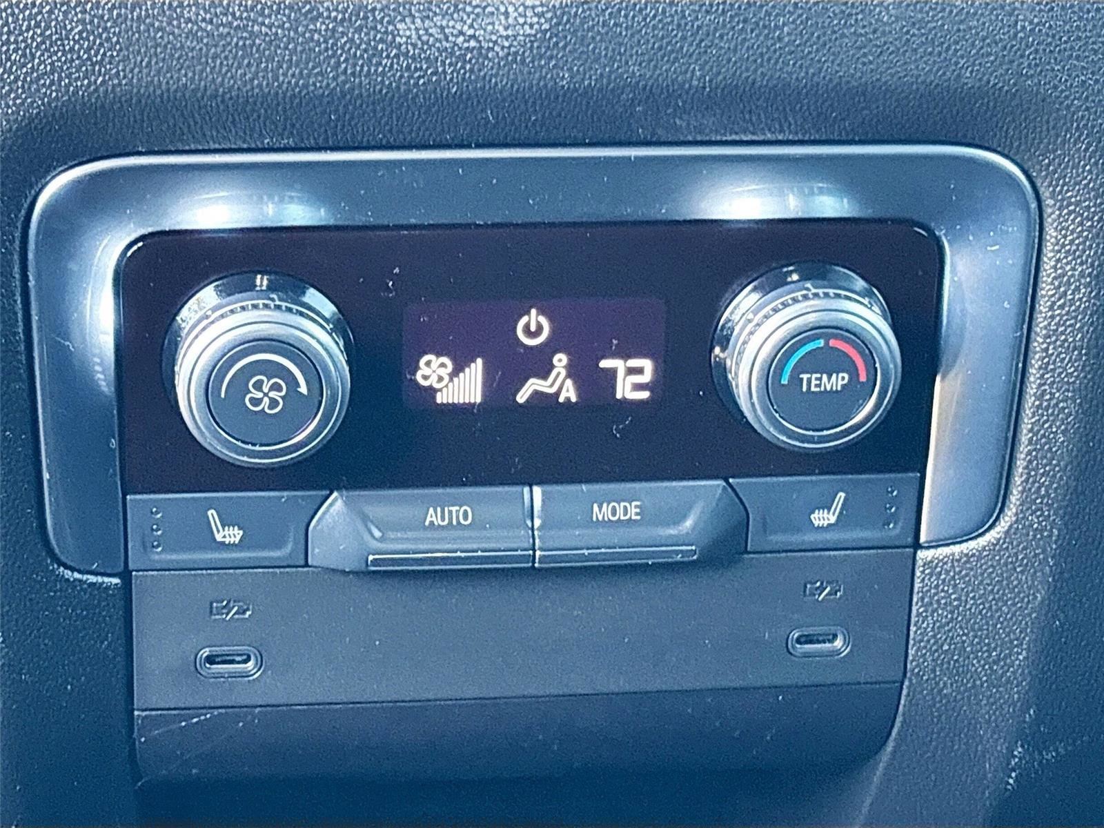 Used 2025 GMC Yukon Denali image 26