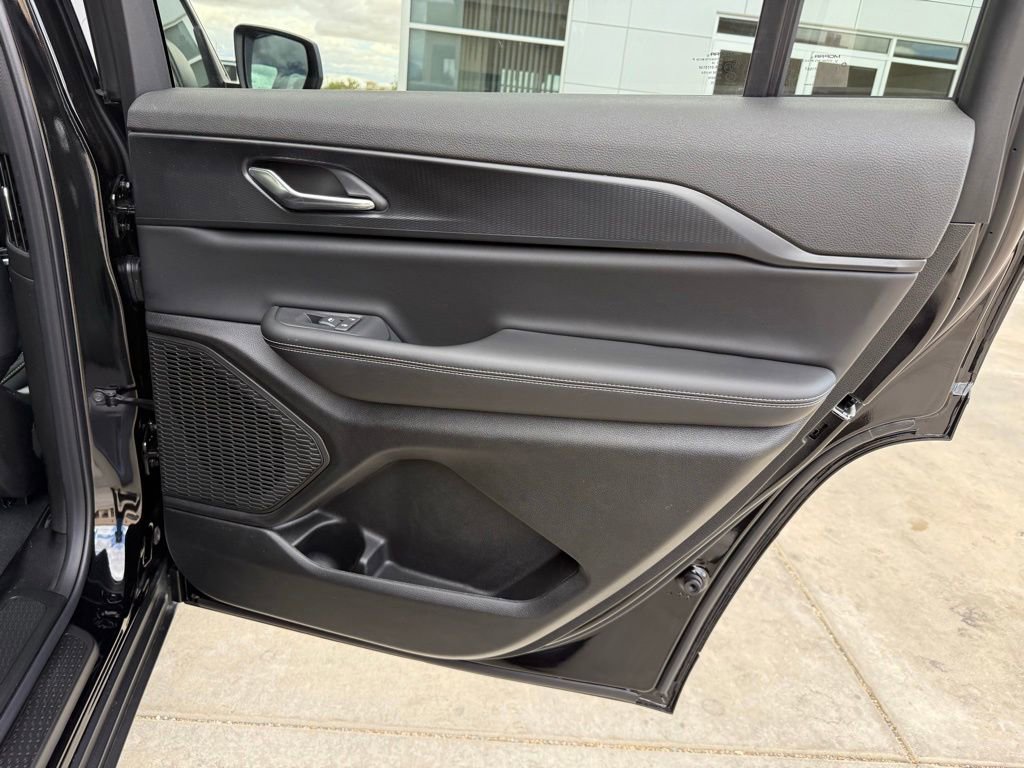 New 2026 Jeep Grand Cherokee L Laredo AWD/4WD image 20