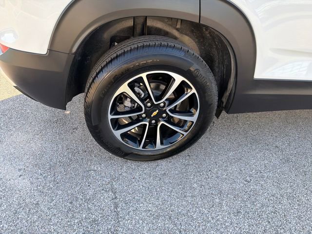 Used 2025 Chevrolet TrailBlazer LT AWD/4WD image 42