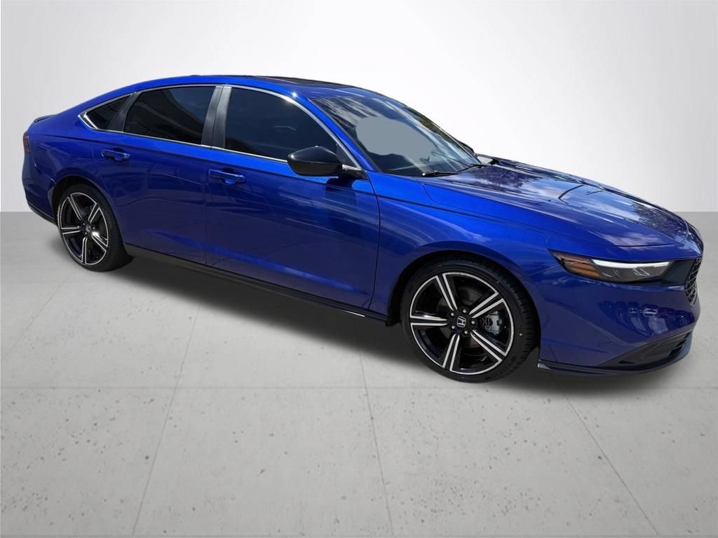Used 2024 Honda Accord Sport image 4