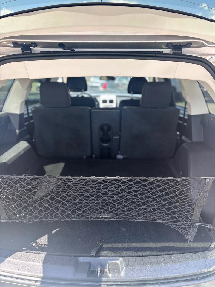 Used 2010 Dodge Journey SXT FWD image 12