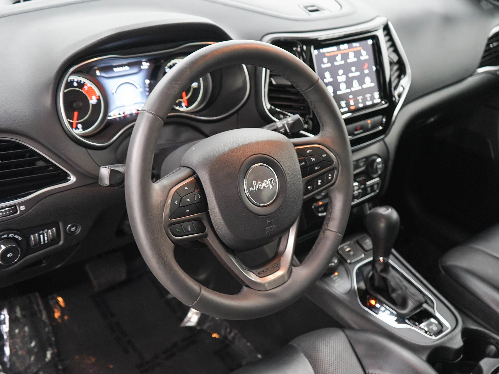 Used 2022 Jeep Cherokee Limited w/ Elite Package AWD/4WD image 21