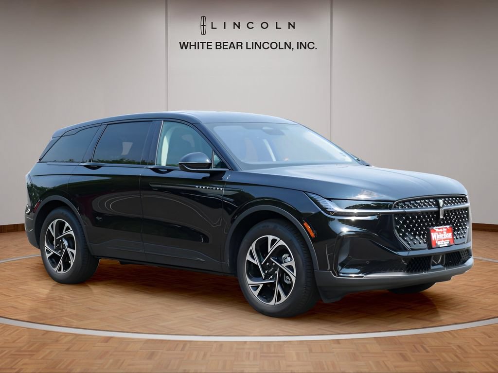 Used 2026 Lincoln Nautilus Premier w/ Equipment Group 102A AWD/4WD image 3