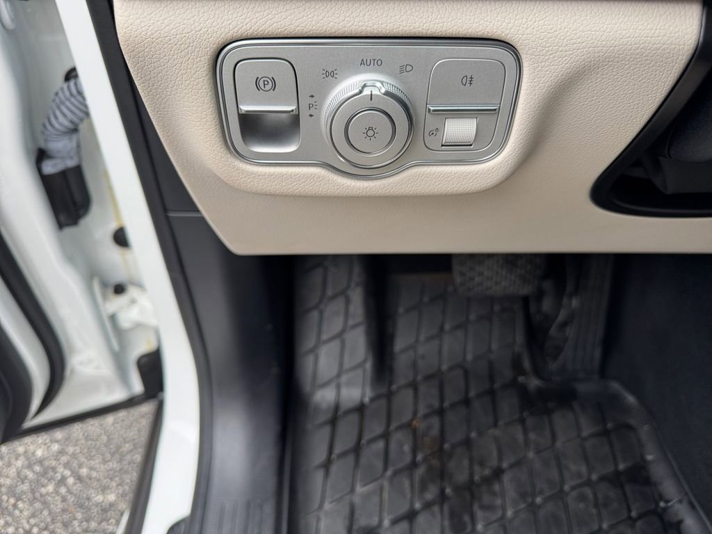 Used 2023 Mercedes-Benz GLE 350 4MATIC image 22