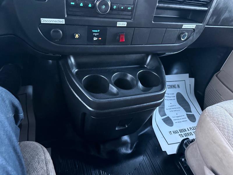 Used 2011 Chevrolet Express 2500 image 24