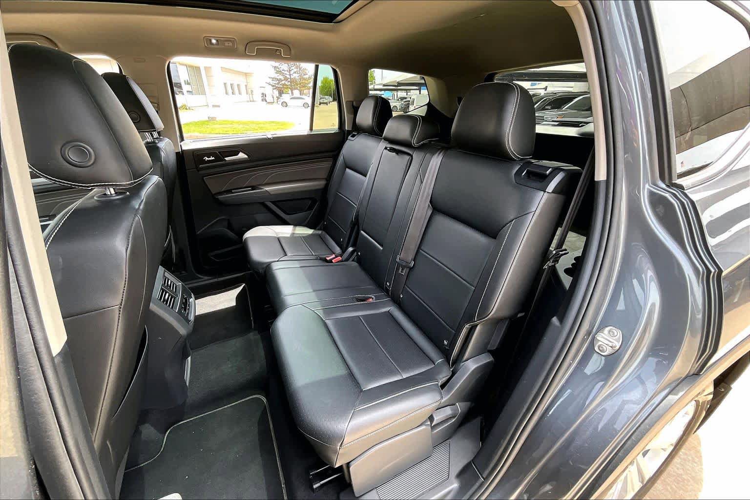 Used 2021 Volkswagen Atlas SE FWD image 19