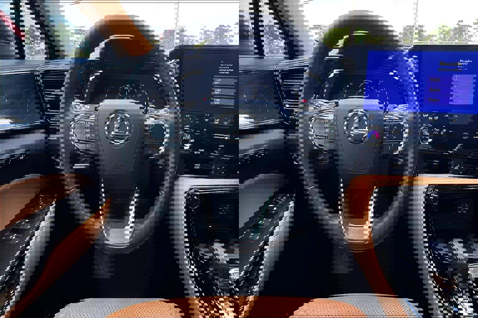 Used 2023 Lexus NX 350h AWD image 6