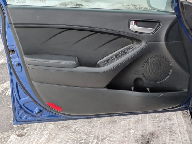 Used 2017 Kia Forte LX image 6