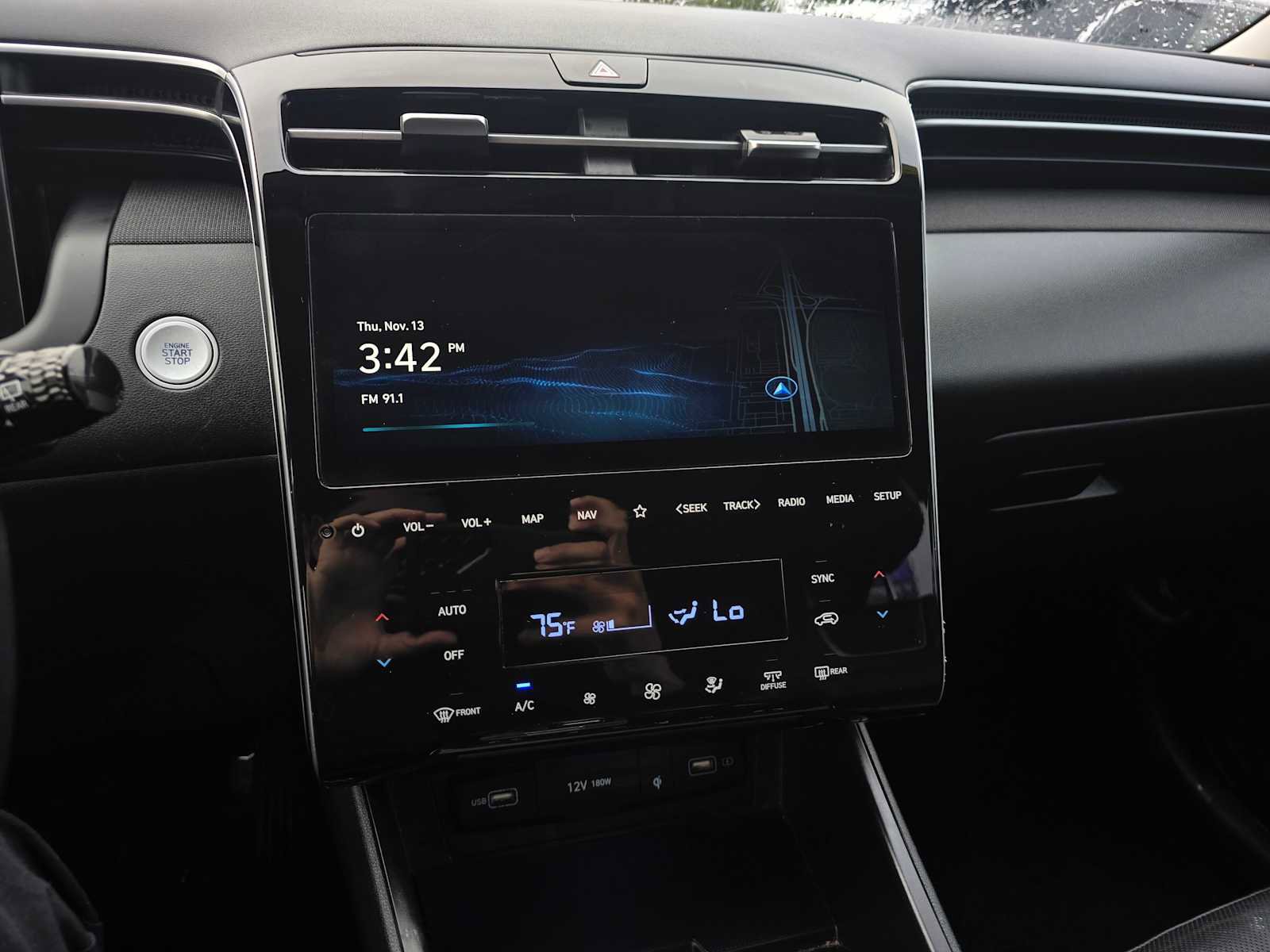 Used 2024 Hyundai Tucson Limited image 28