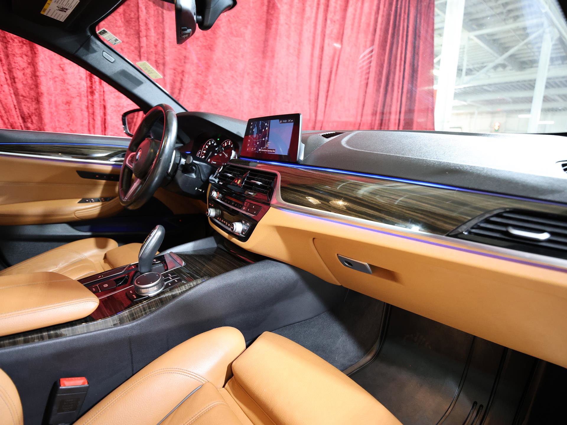 Used 2019 BMW 540i w/ Convenience Package RWD image 24
