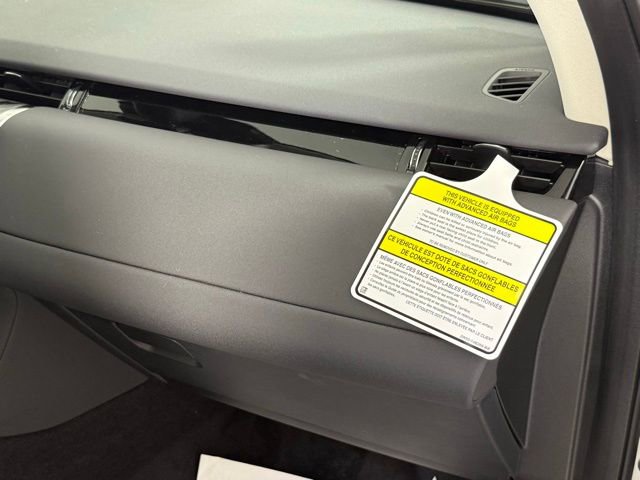 New 2025 Land Rover Discovery Sport S image 32