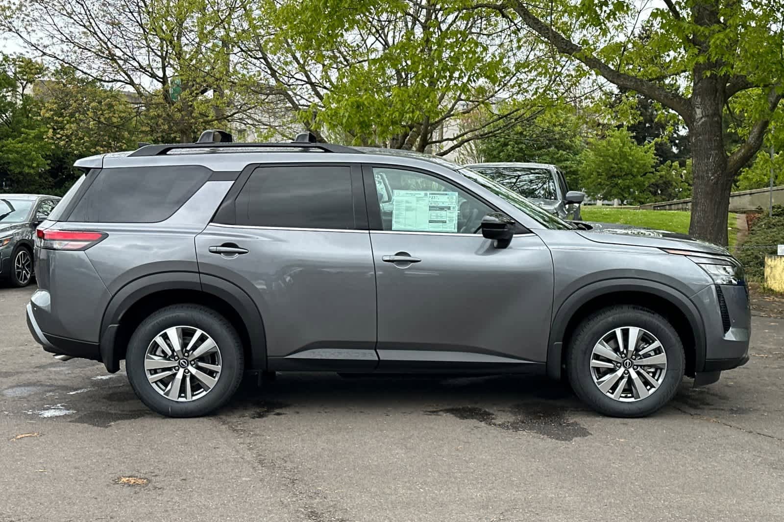 New 2026 Nissan Pathfinder SL AWD/4WD image 8