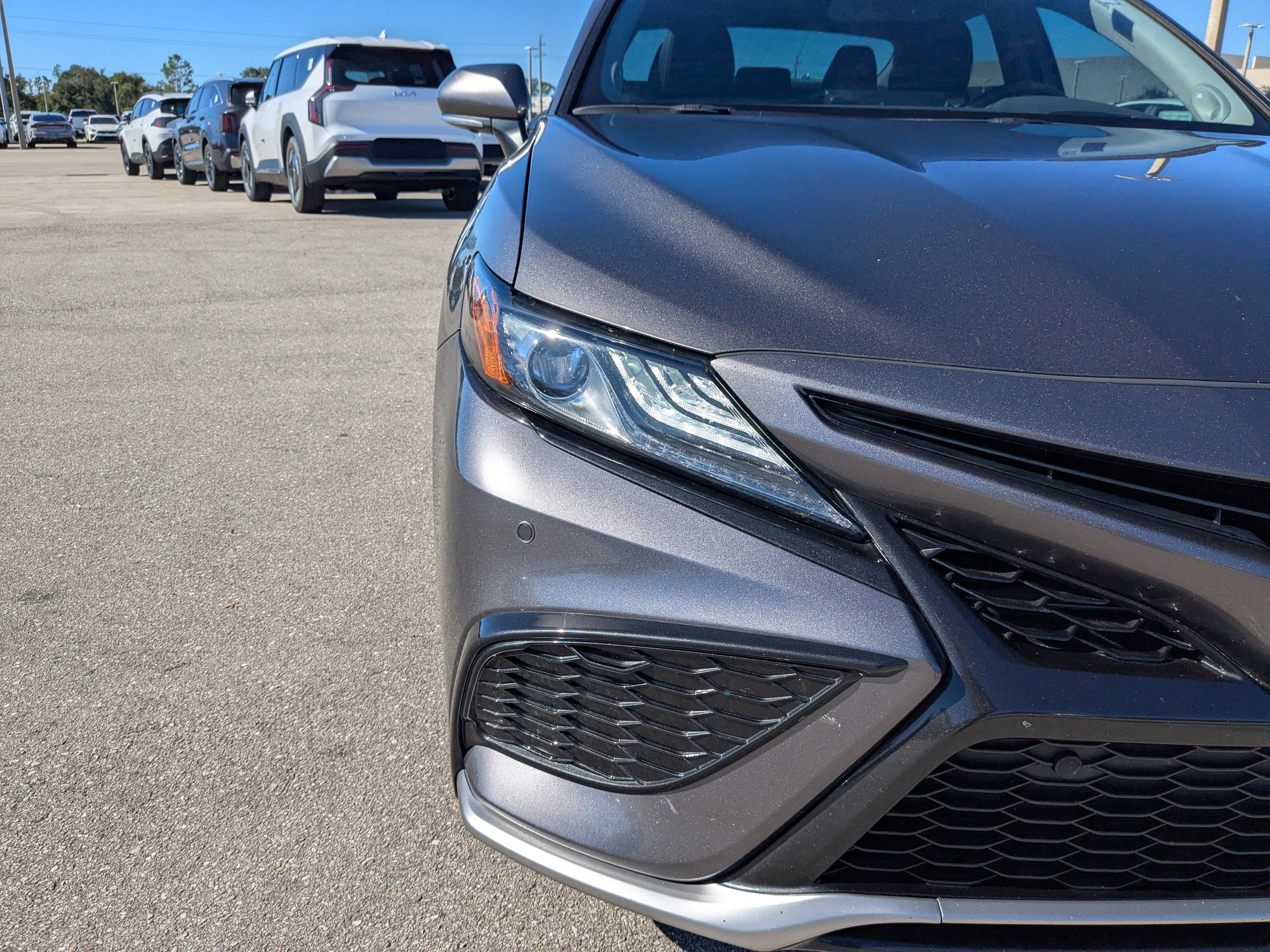 Used 2023 Toyota Camry XSE image 11