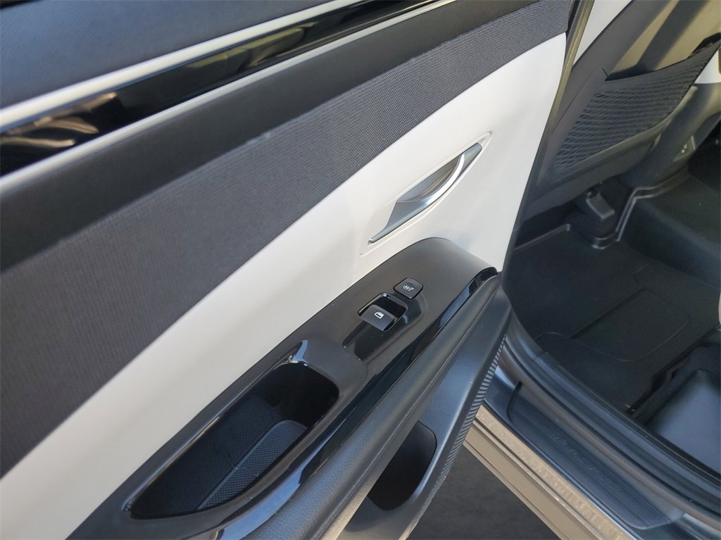 Used 2022 Hyundai Tucson Limited image 8