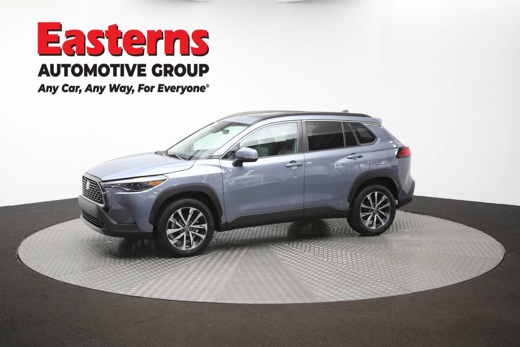 Used 2022 Toyota Corolla Cross XLE w/ Convenience Package AWD/4WD image 58