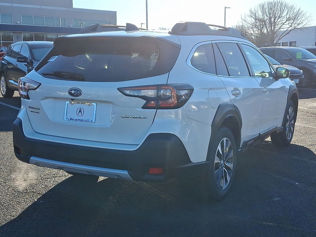 Used 2023 Subaru Outback Limited image 6