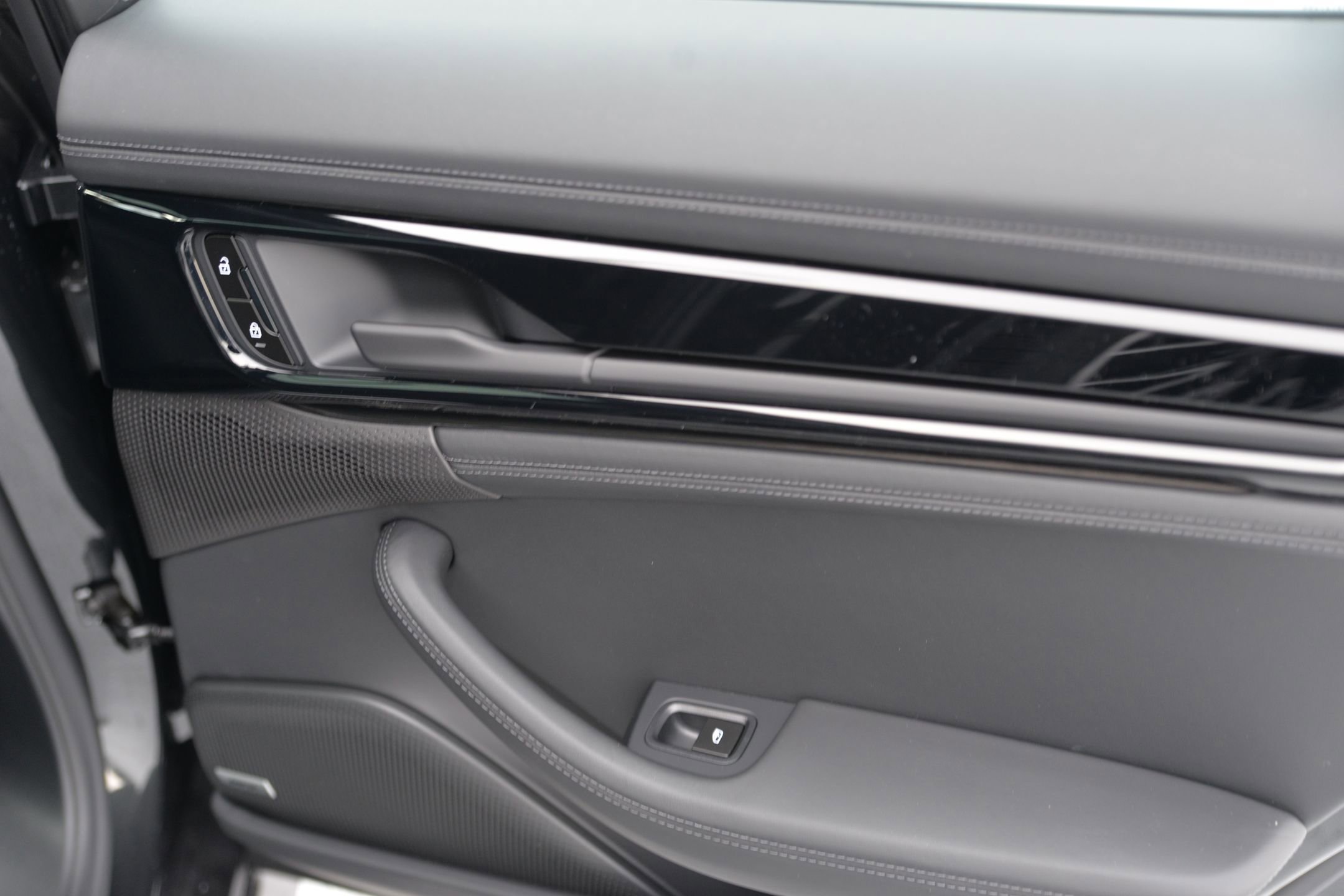 New 2026 Porsche Panamera 4 image 20