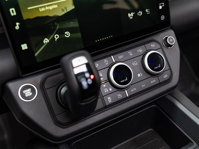 New 2026 Land Rover Defender 110 X-Dynamic SE AWD/4WD image 28