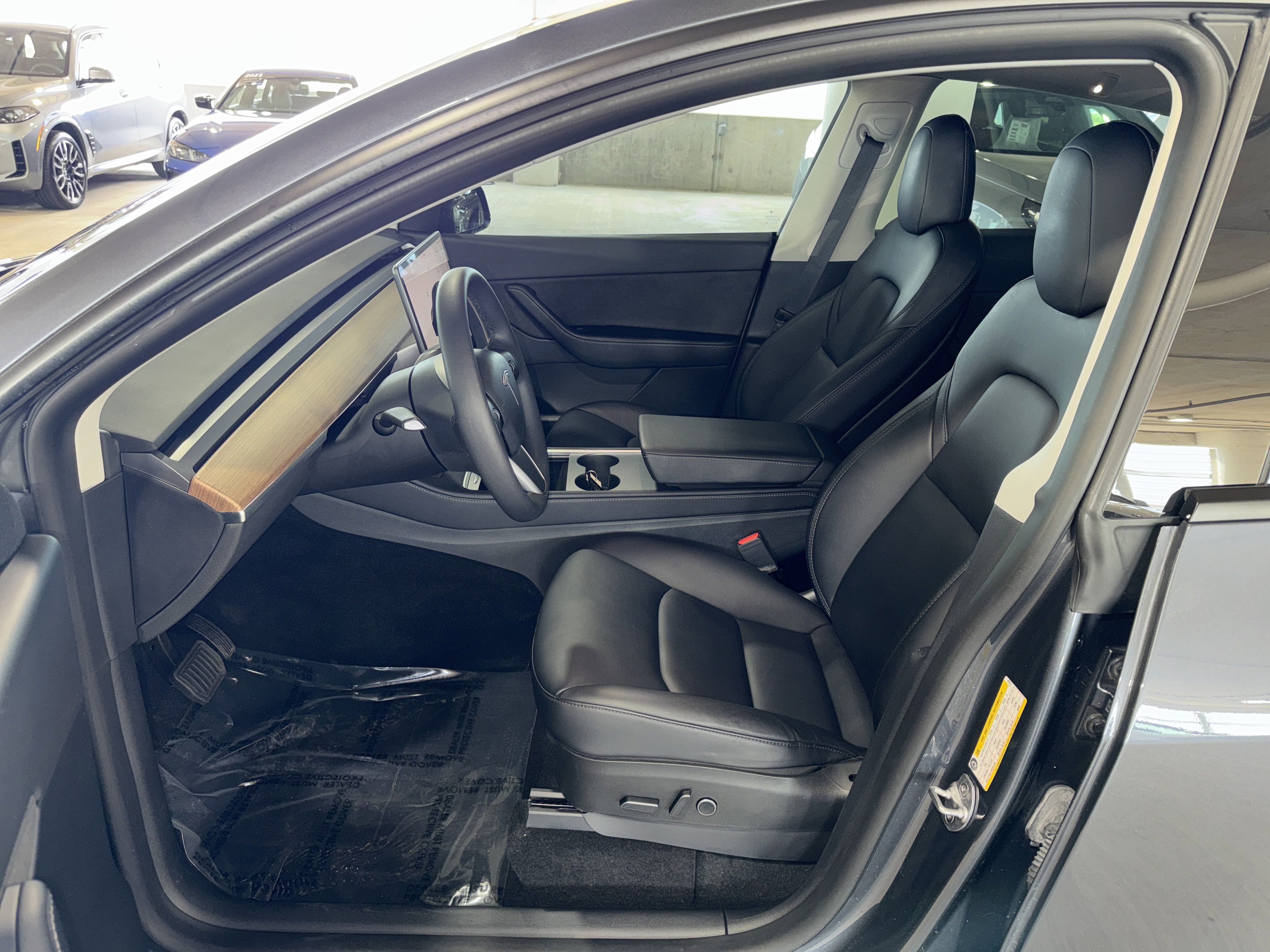 Used 2022 Tesla Model Y Long Range image 19