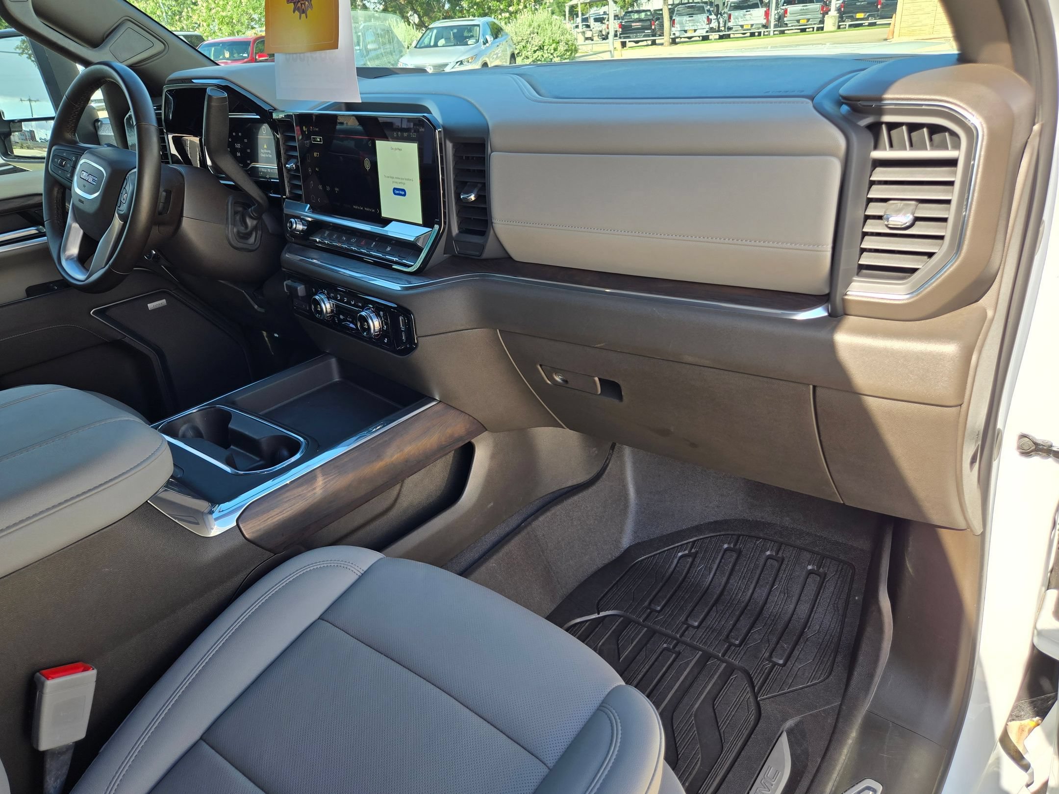 Certified 2025 GMC Sierra 3500 SLT w/ Texas SLT Premium Package AWD/4WD image 24
