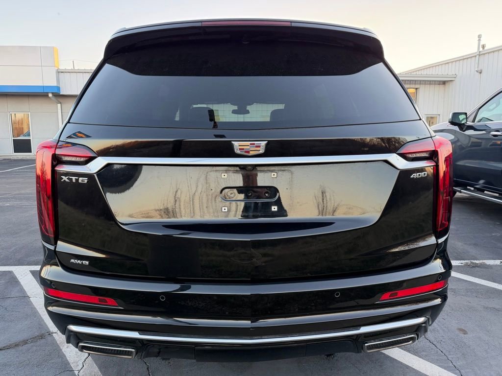 Used 2023 Cadillac XT6 Premium Luxury image 6