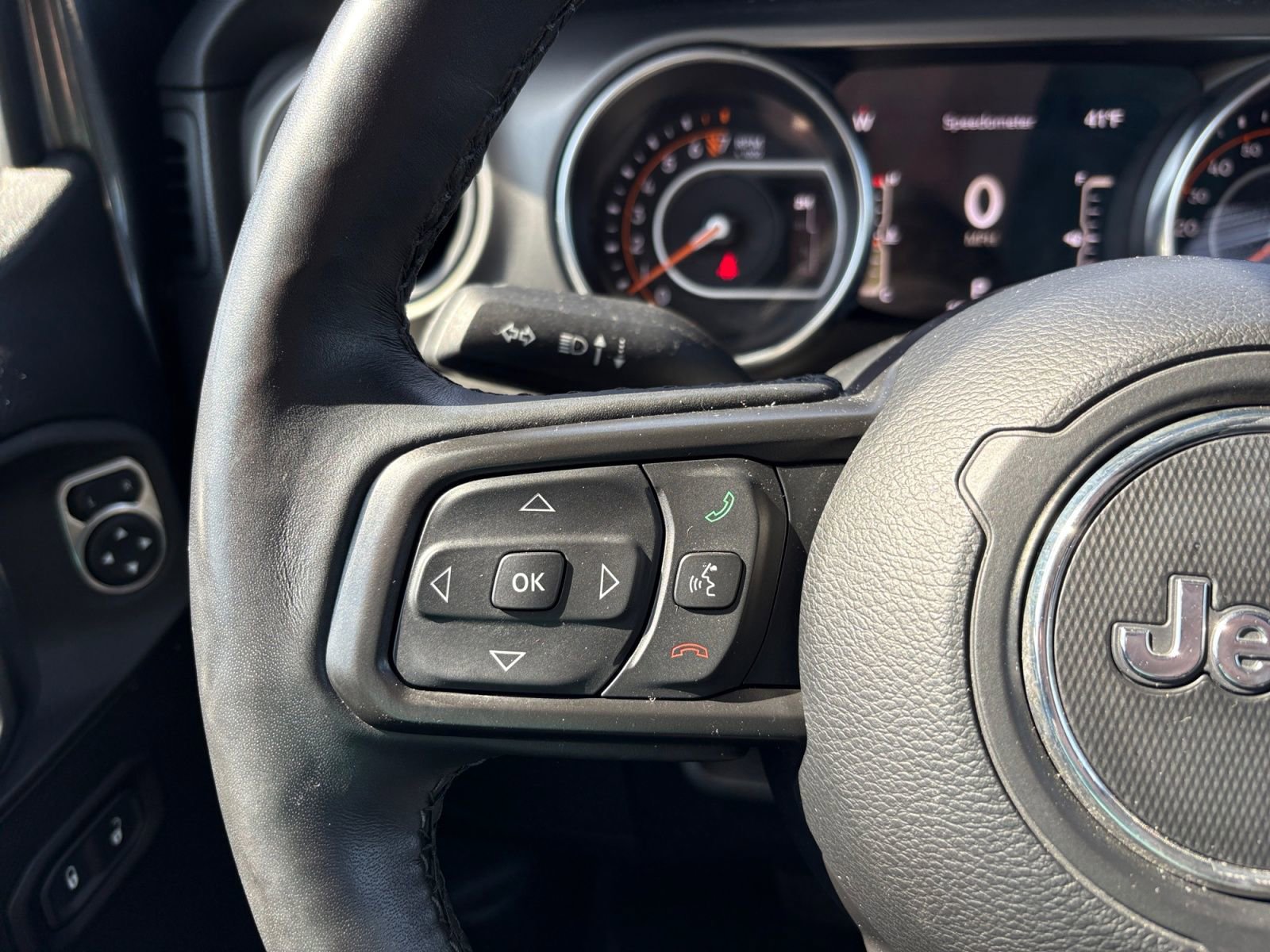 Used 2022 Jeep Gladiator Sport image 24