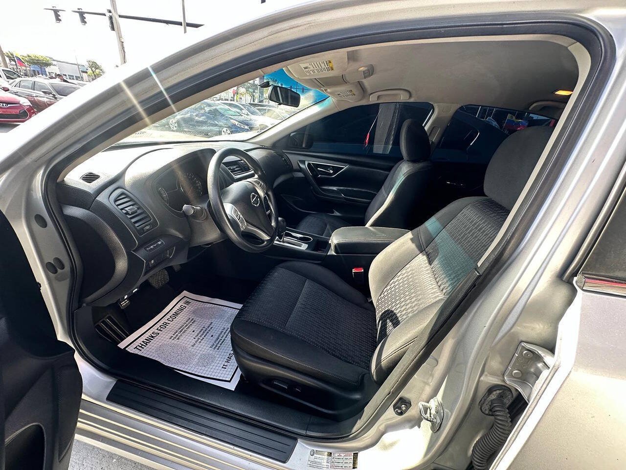 Used 2017 Nissan Altima 2.5 S w/ Power Driver Seat Package FWD image 10