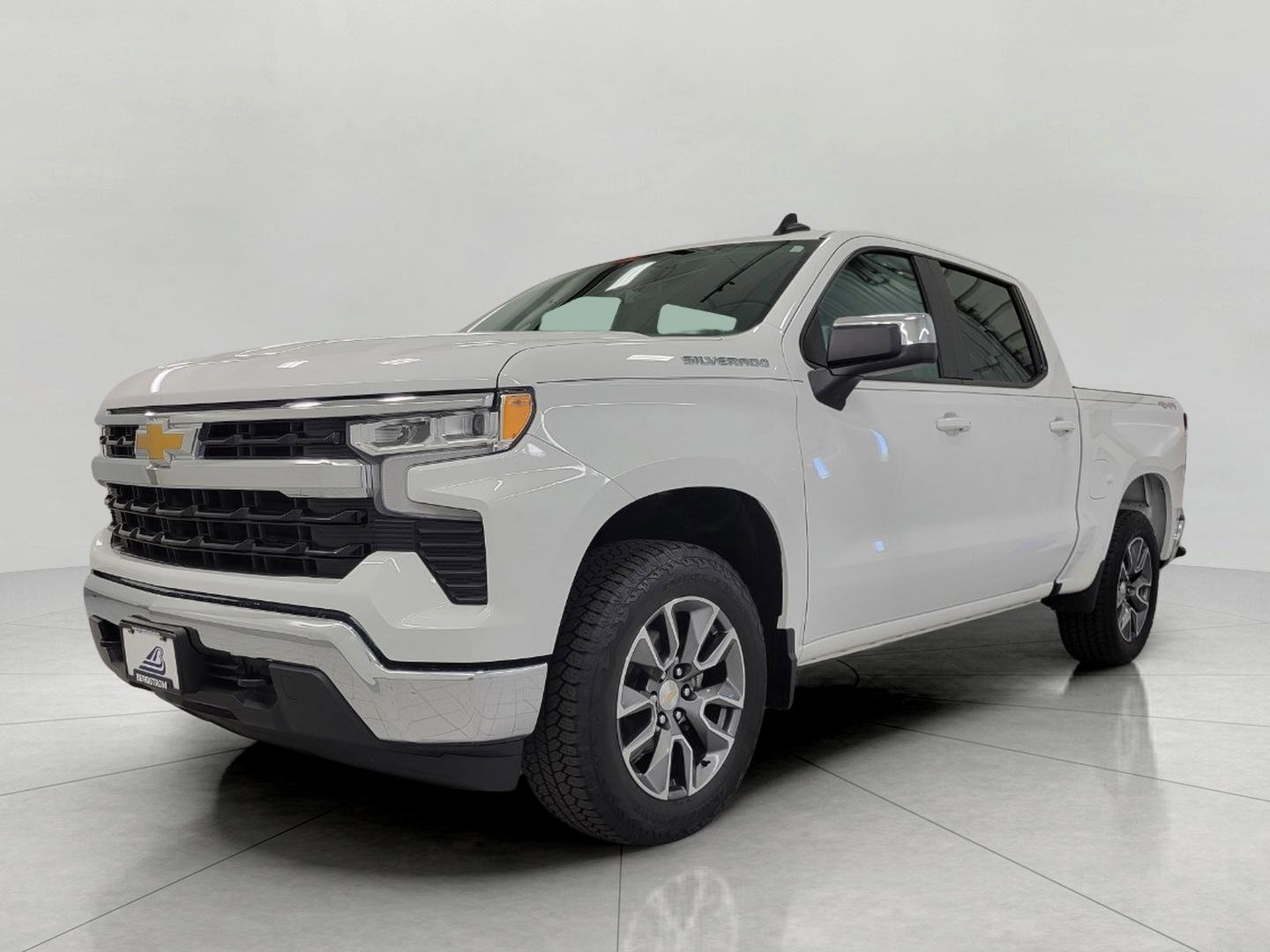 Used 2024 Chevrolet Silverado 1500 LT AWD/4WD image 12
