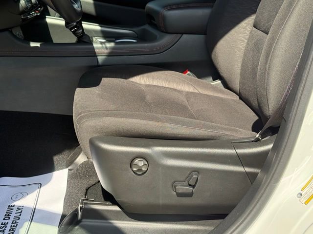 Used 2025 Dodge Durango GT RWD image 14
