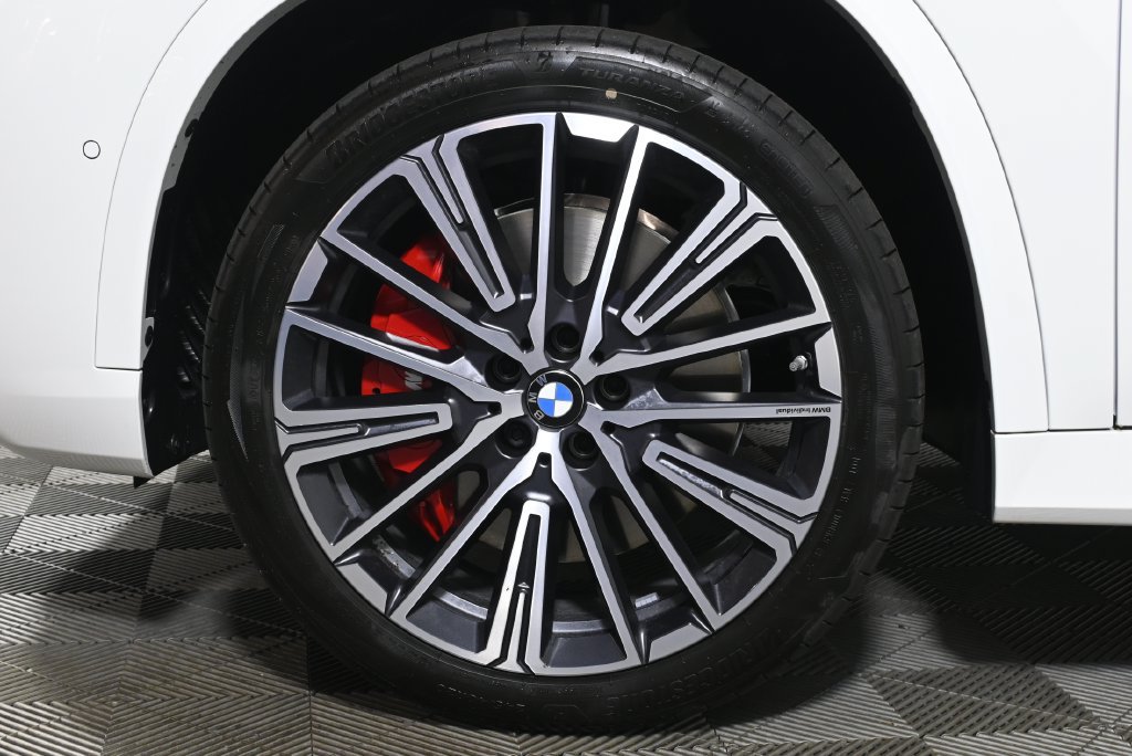 New 2027 BMW X1 xDrive28i AWD/4WD image 12