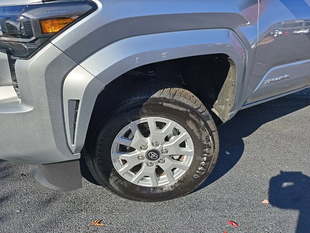 Used 2024 Toyota Tacoma SR5 image 2