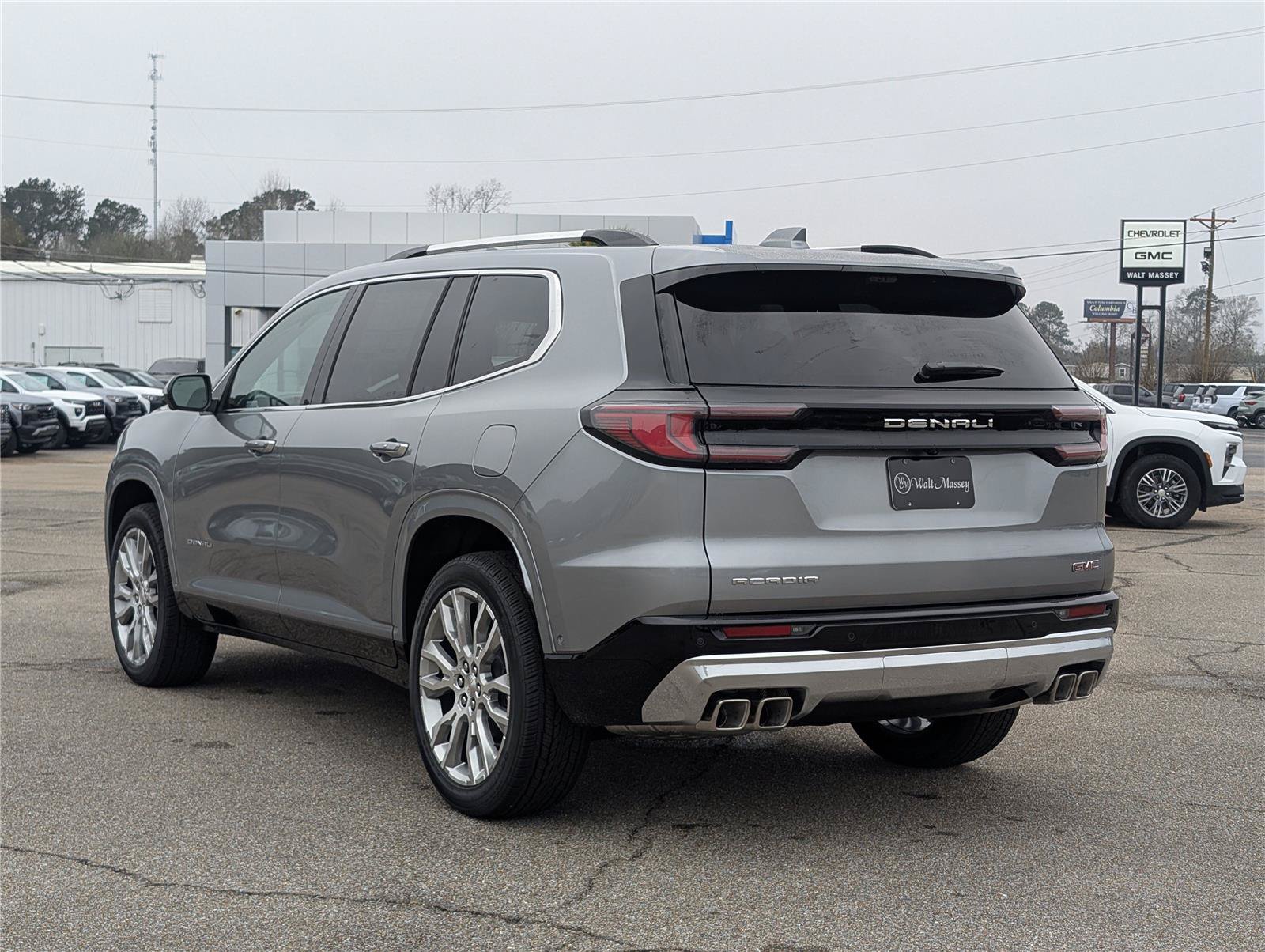 New 2026 GMC Acadia Denali w/ Super Cruise Package FWD image 5