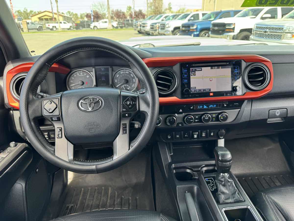 Used 2019 Toyota Tacoma TRD Sport w/ TRD Premium Sport Package image 23