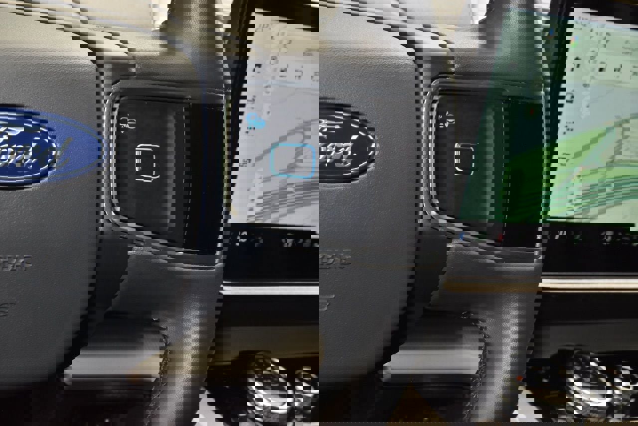 Certified 2025 Ford Expedition Active image 25