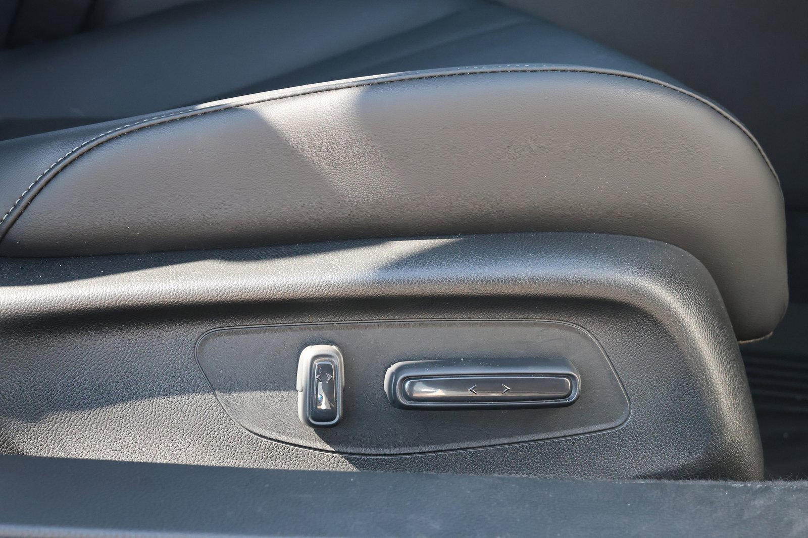 Used 2023 Honda Accord Touring image 32