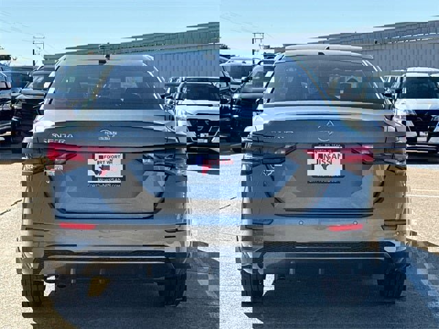 New 2025 Nissan Sentra SV image 8